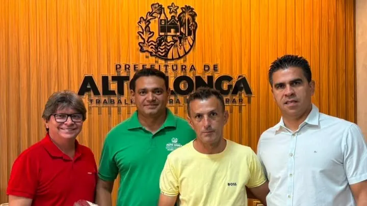Prefeitura de Alto Longá entrega materiais e inicia treinamento da 1ª Brigada Florestal