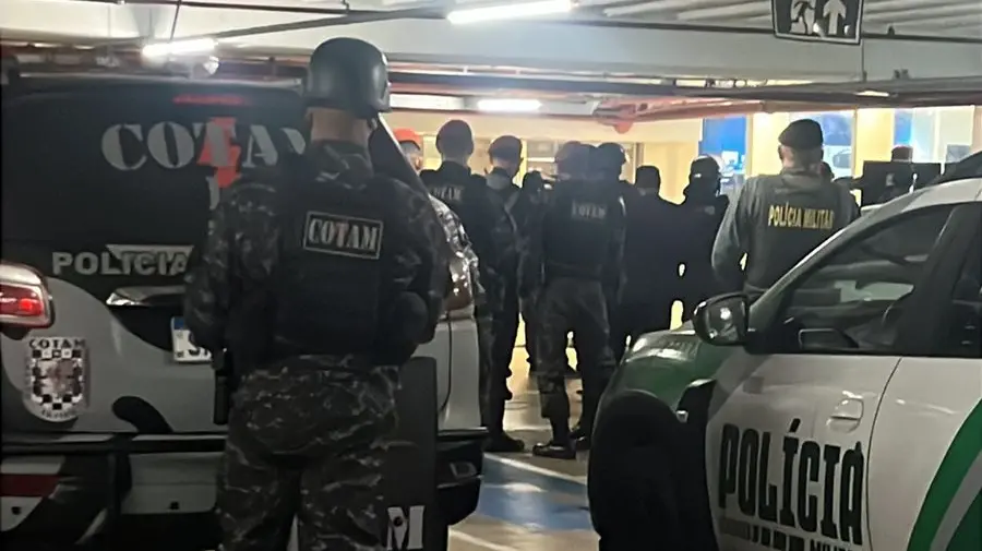 Funcionários são feitos reféns durante tentativa de assalto a shopping no Ceará