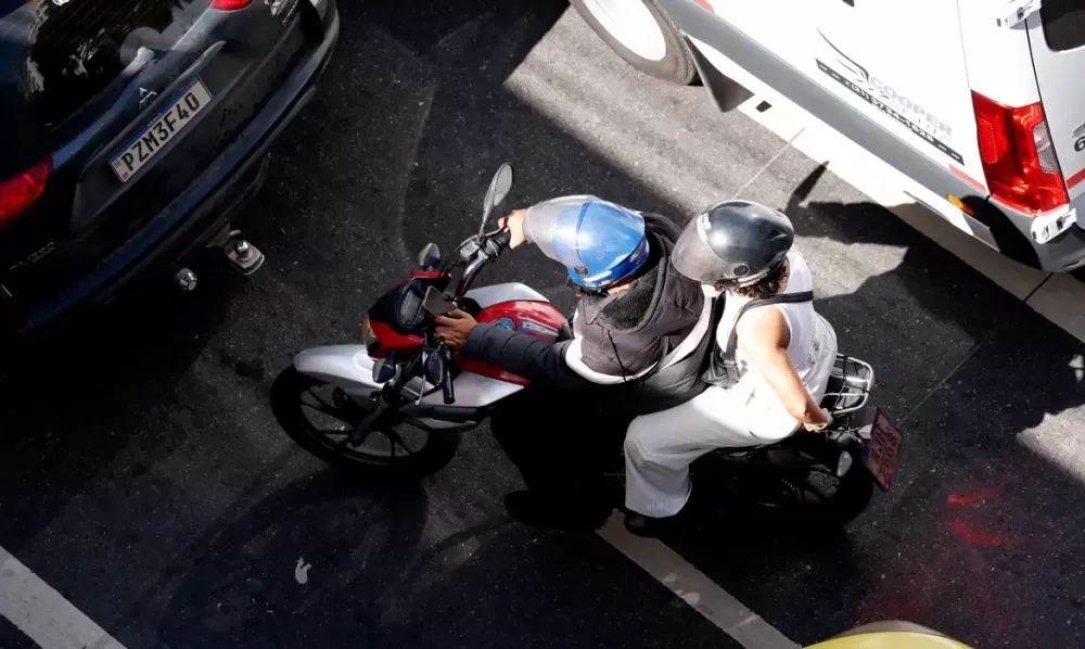 Transporte público melhor pode reduzir mortes em motos, diz Senatran