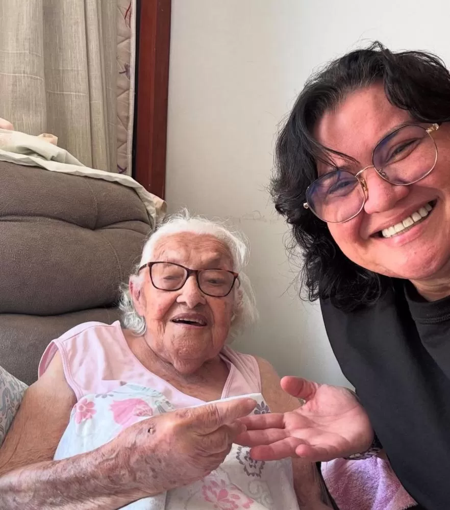 Aos 96 anos, morre dona Almerinda Oliveira, mãe da prefeita de Piripiri