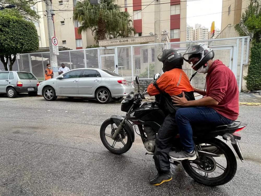 Motociclistas de aplicativos são presos por fraudes em corridas na Grande Fortaleza