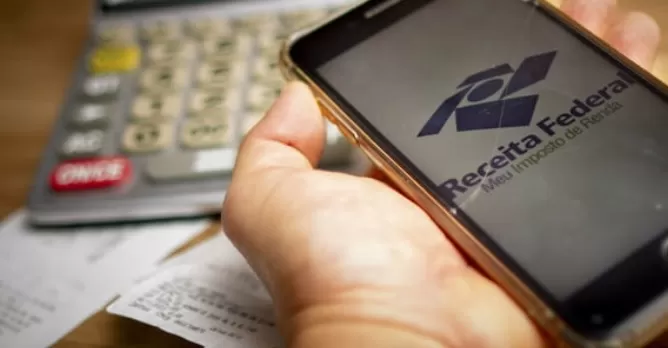 Receita libera hoje (22) consulta a quarto lote de restituição do IR