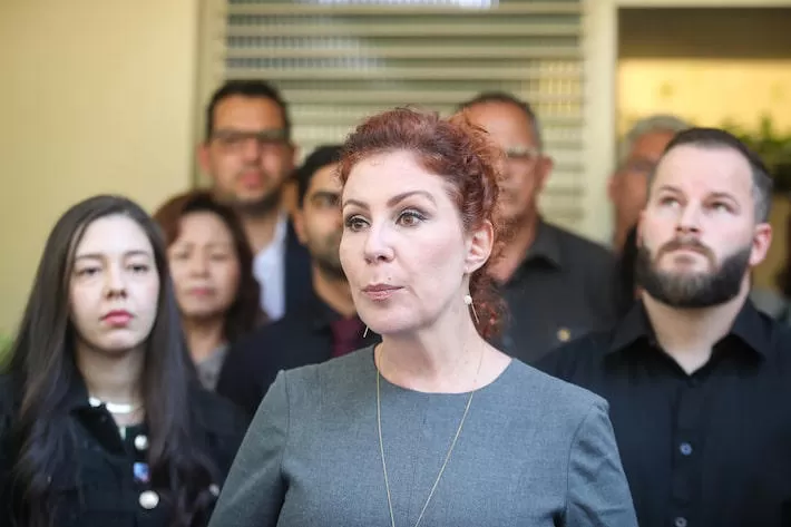 Justiça da Itália mantém Zambelli presa