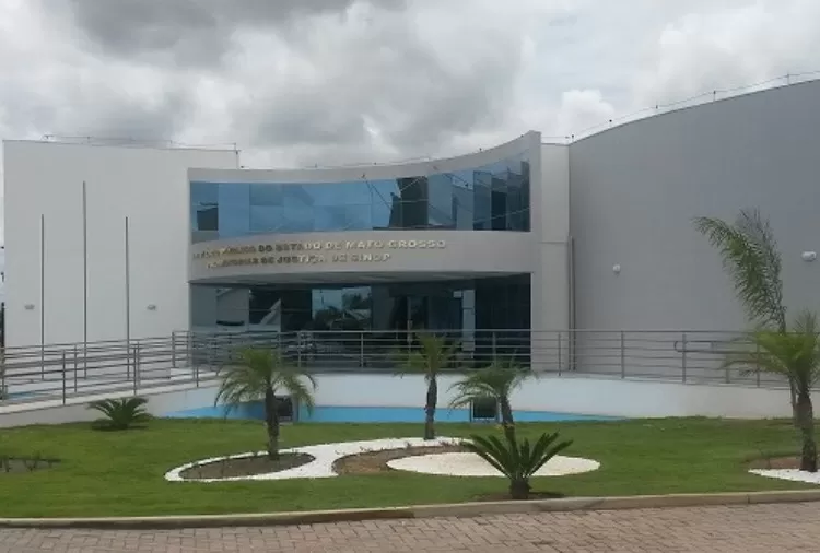 Professor é denunciado por promover facção Comando Vermelho em escola no Mato Grosso