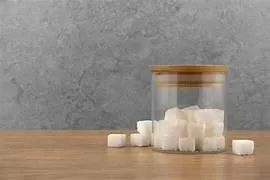 Médica alerta problemas de saúde causados por sucos com açúcar: entenda