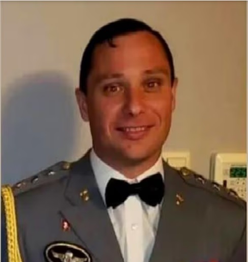  Mauro Cid fica em silêncio em depoimento sobre fraude em cartões de vacina