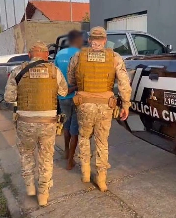 Filho de policial militar é preso suspeito de ameaçar facção e família em Teresina