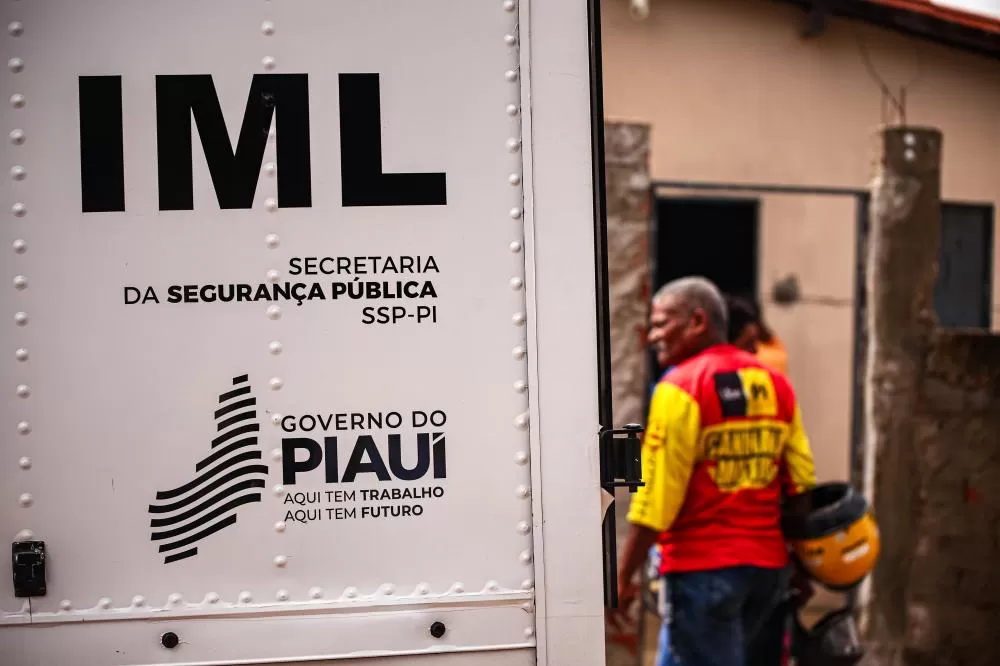 Homem é indiciado por se passar por policial e matar jovem a tiros dentro de casa em Teresina