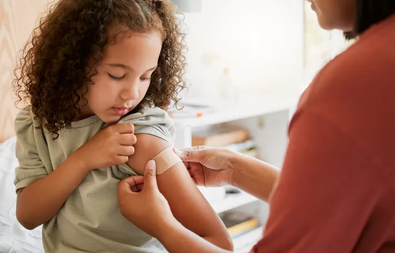 Mais de 36 mil crianças de 10 a 14 anos ainda não se vacinaram contra dengue em Teresina