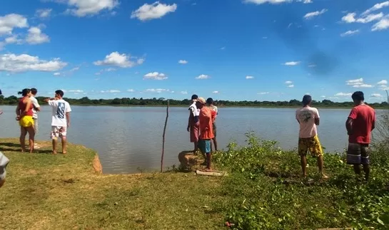 Comerciante morre afogado após barco virar durante pescaria em Parnaíba