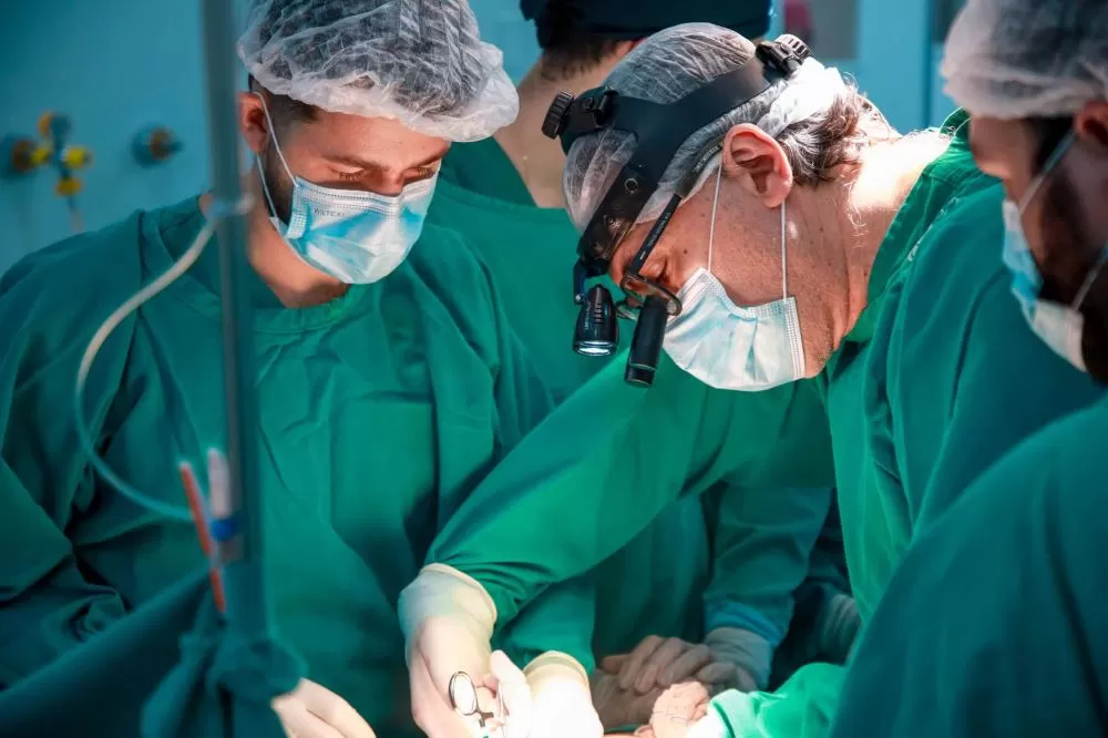 Paciente que recebeu transplante errado volta a lista de espera como prioridade, diz Ministério da Saúde