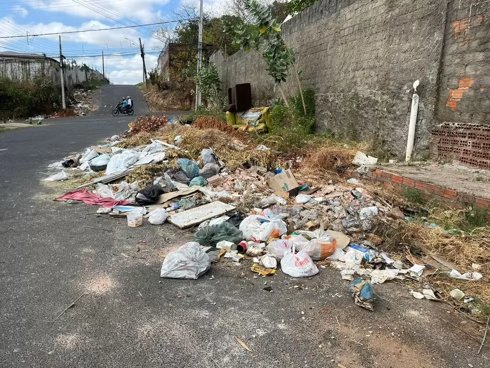 Prefeito de Teresina anuncia ferramenta para denúncia de descarte irregular de lixo; saiba como acessar