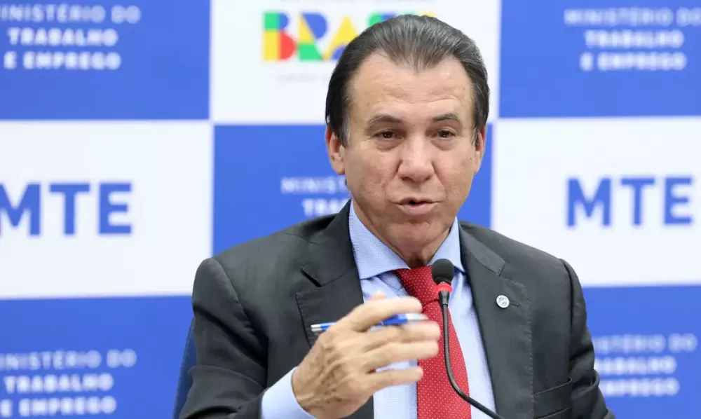 Mudanças no Vale Alimentação devem ser anunciadas em outubro, diz ministro 