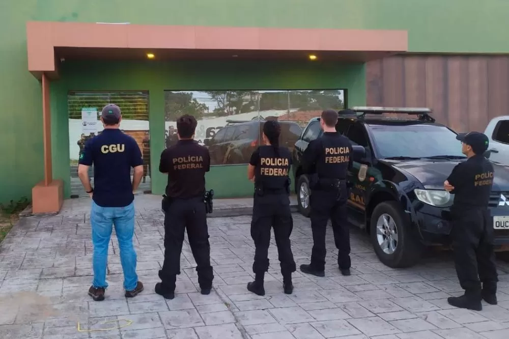 PF e CGU realizam operação na sede da Sesapi em Teresina