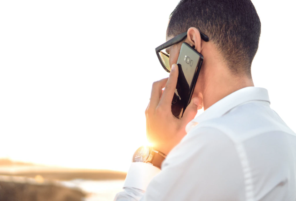 Golpe da ligação muda: saiba o que é e como evitar