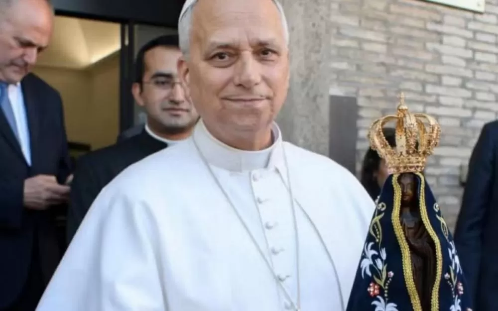 Papa Leão XIV publica foto com imagem de Nossa Senhora Aparecida
