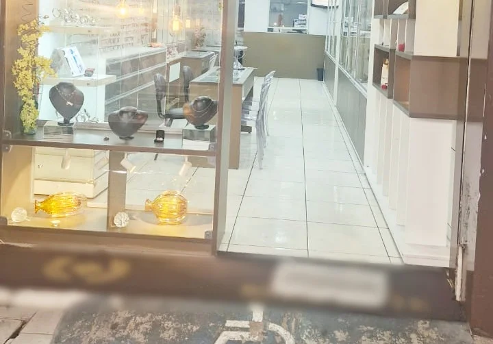 Assalto em Teresina: gerente é feito refém e obrigado a abrir cofre de joalheria