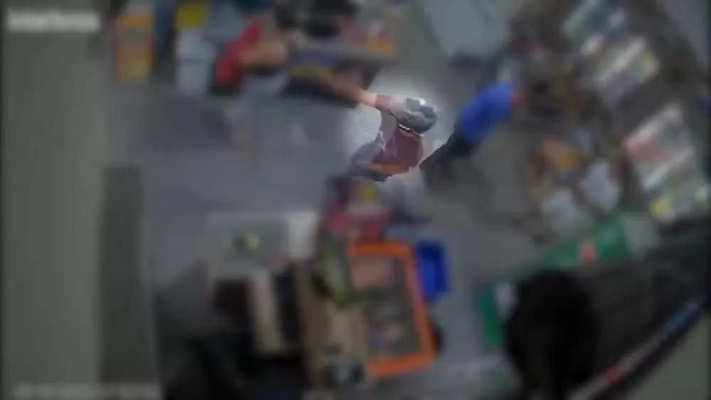 Mulher atingida por bala perdida não ficou tetraplégica por 4 milímetros, diz médico