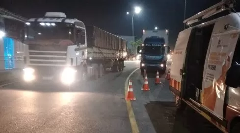 Caminhoneiros exaustos: o perigo silencioso que ameaça as estradas brasileiras