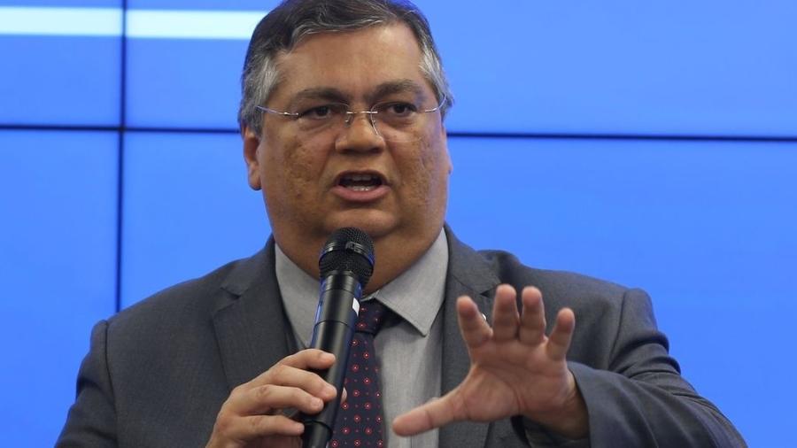 Dino quer aval de Lula para reduzir limite de armas para CACs