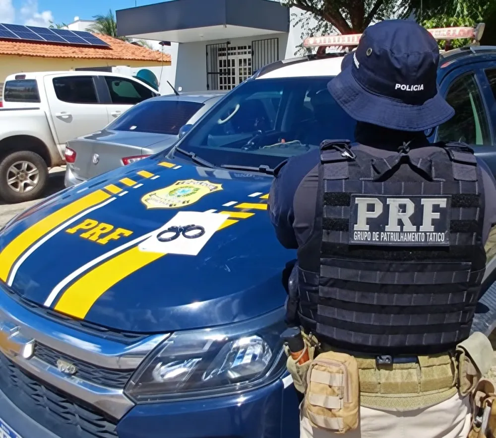 PRF prende foragidos da Justiça em ações no Norte do Piauí