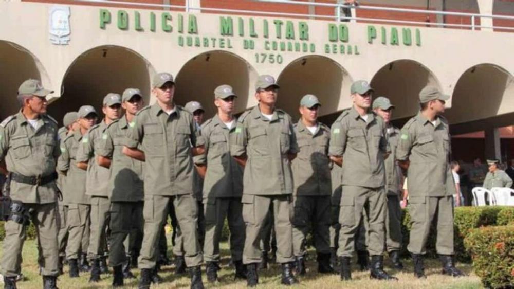 Policiais militares são promovidos em solenidade no estado do Piauí