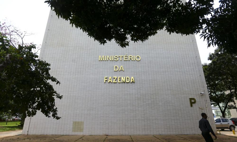 Ministério da Fazenda nega criação de imposto para pequenas compras online