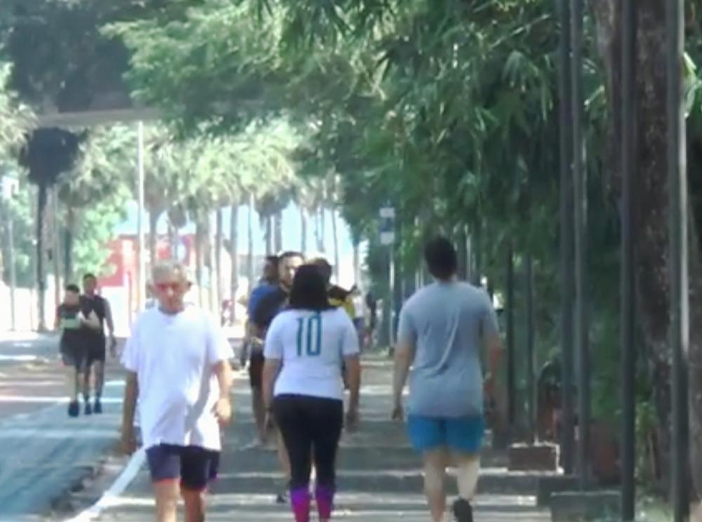 Benefícios de uma caminhada para a saúde e o bem-estar